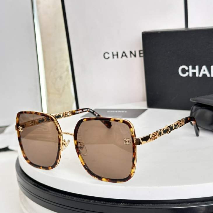 Picture of Chanel Sunglasses _SKUfw76722066fw